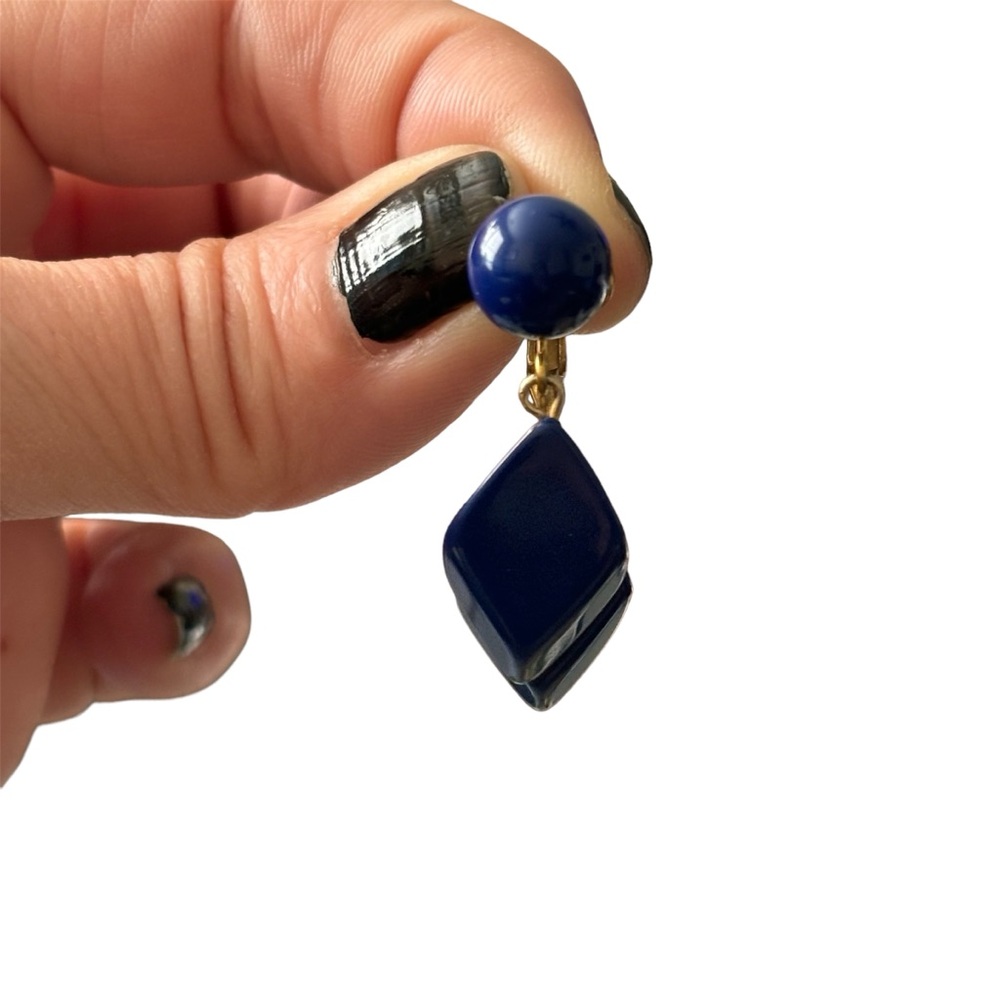 Vintage Crown Trifari Retro Cobalt Blue acrylic Dangle Lever-Back Clip Earrings